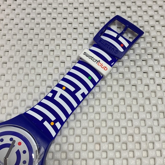 Swatch Watch - SUOZ279 - FOLLOW THE DOTS - Club Special 2018 - Picture 3 of 10